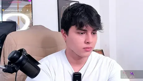 Thom_Ohtani webcam model stream image