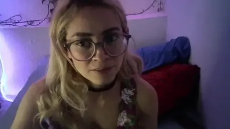 JuliaMack webcam model stream image