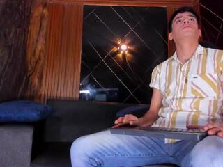 Robin &amp; Carlos webcam flirt4free model stream image