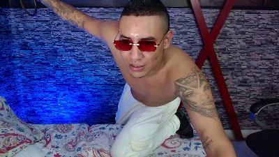 Thania_Mike_ webcam model stream image