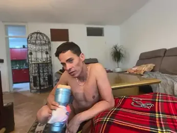 Marcolatin100 webcam model stream image