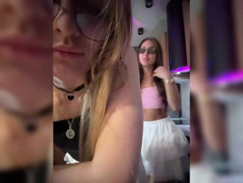 Lunaluxseri webcam bongacams model stream image