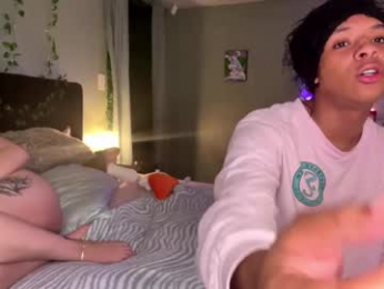 karinalynnn webcam model stream image