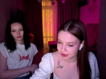 PinkClouds webcam bongacams model stream image