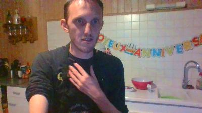 R000000009 webcam model stream image