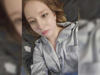 Lilith- webcam model stream image