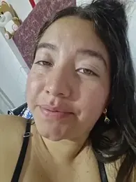 annyaparis webcam stripchat model stream image