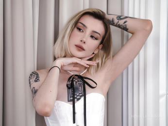 NesollaMaison webcam model stream image