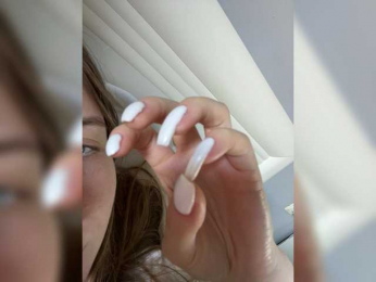 Luxukisska webcam model stream image