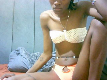 Creamysweet webcam bongacams model stream image