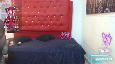 hills_Mia webcam model stream image