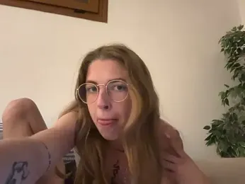 SofiaSilverHaze webcam model stream image