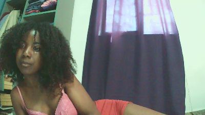 Ursullah webcam model stream image
