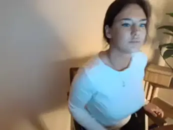 Nina24 webcam model stream image