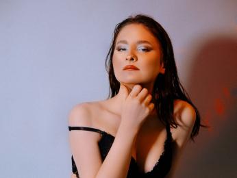 KiraClair webcam model stream image