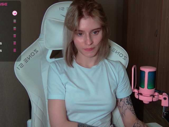 LizaKisses webcam bongacams model stream image