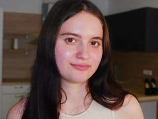 dorettaemge webcam camsoda model stream image