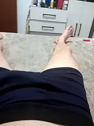 19_loiro webcam model stream image