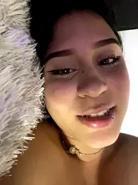 cristalxxx_hott webcam model stream image