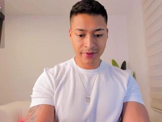 Will Hernandez webcam model stream image