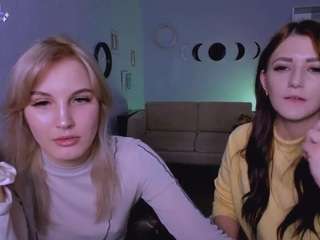 kira-neko webcam model stream image