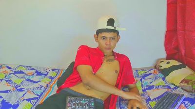 maxithor1 webcam model stream image