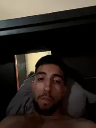 eviltwinyoung webcam model stream image