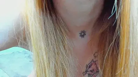 _BunnyDollStella_ webcam model stream image