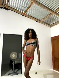 lau_sil webcam model stream image