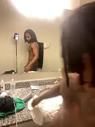 TheRealKnottiHead webcam model stream image