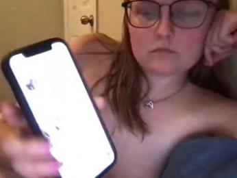 lexielilacs webcam model stream image