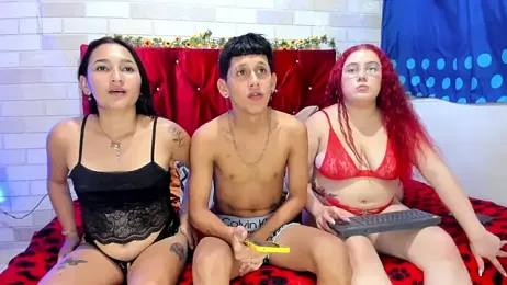 Couple_explosive_18 webcam model stream image