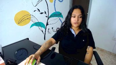 Victoria_june_ webcam model stream image