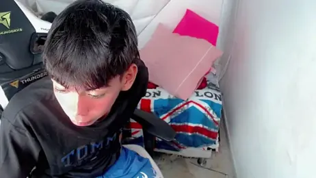 Liarr_ webcam model stream image