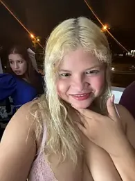 lilith_cut3 webcam model stream image