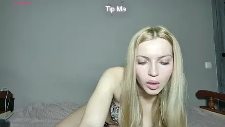 JuiliOnesunray webcam model stream image