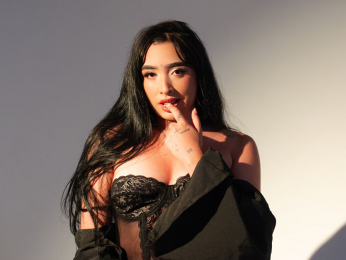 LunaRoos webcam livejasmin model stream image