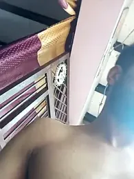 Desidashingboy webcam model stream image