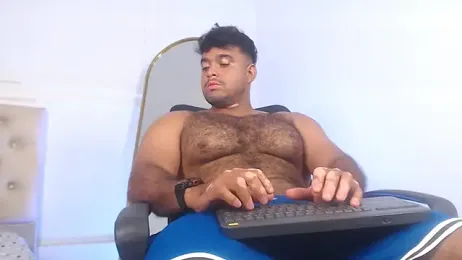 Big_furry_bear13 webcam model stream image