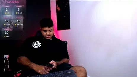 Big_furry_bear13 webcam model stream image