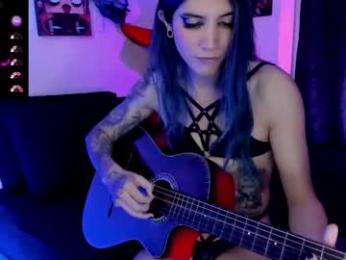 sofi_pretty_uwu_ webcam model stream image