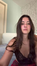burgundy8 webcam model stream image