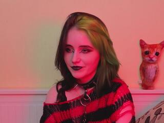 Quenna Fort webcam model stream image