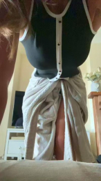 Roxy_roo2601 webcam model stream image
