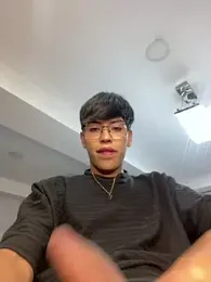 Logan_kiing webcam stripchat model stream image