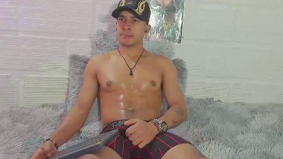 Toji_zenin97 webcam model stream image