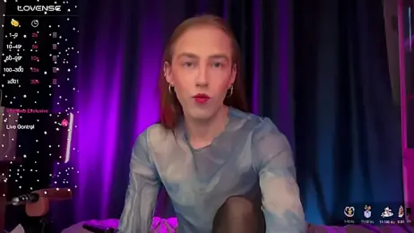 Avril_Pearly_ webcam stripchat model stream image