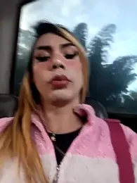 Daliana_Gounbolt webcam model stream image