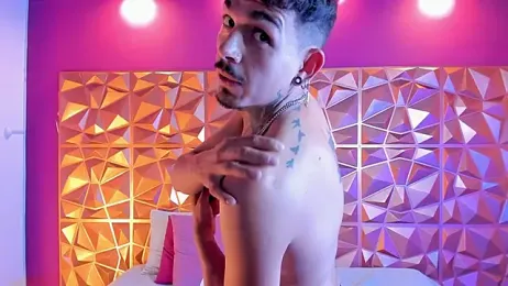 AleKiing webcam stripchat model stream image