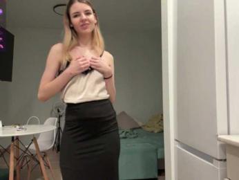 Peachy-keens webcam model stream image